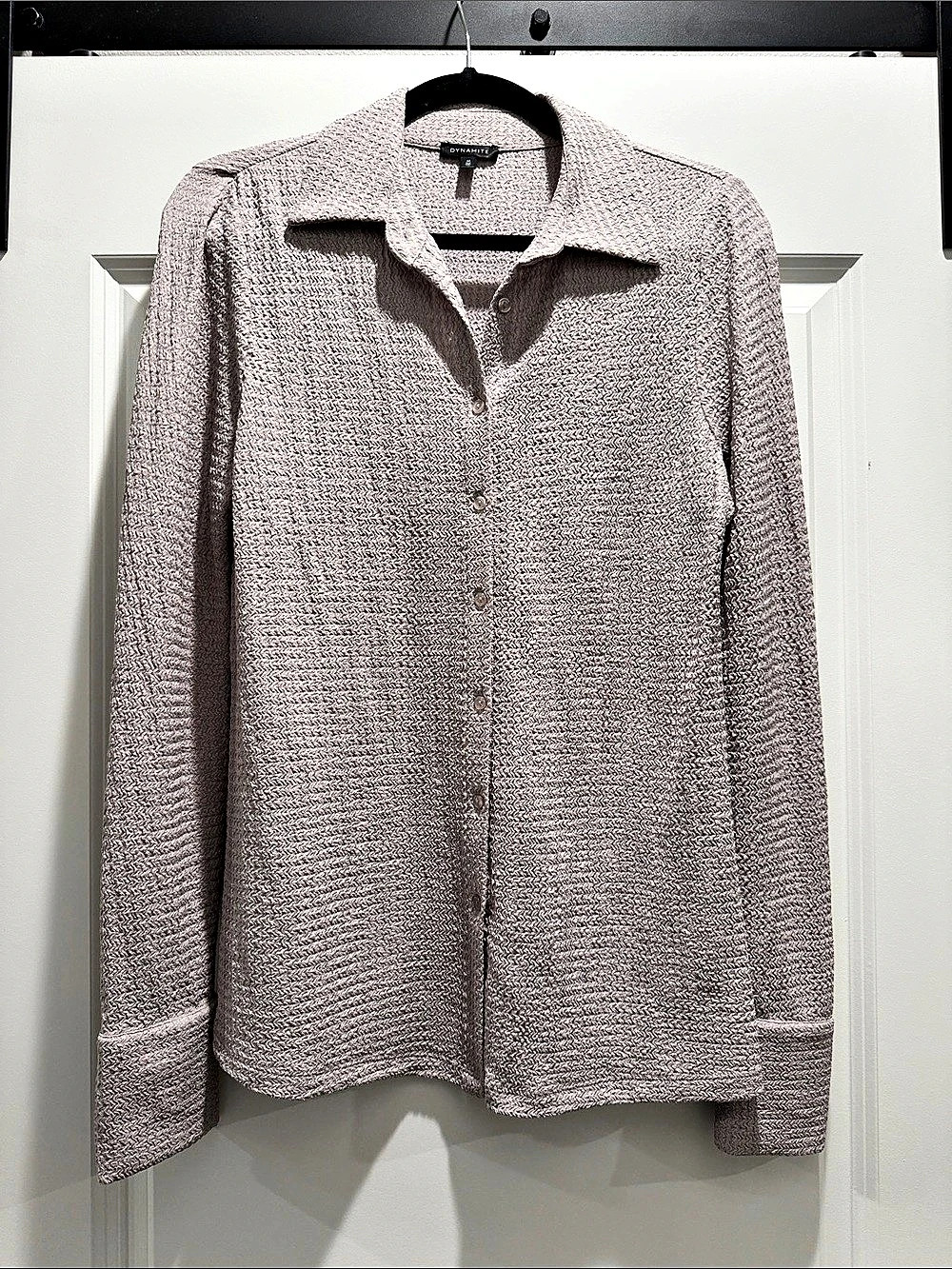 Dynamite Long Sleeve Button Down in Tan Size Medium Like New